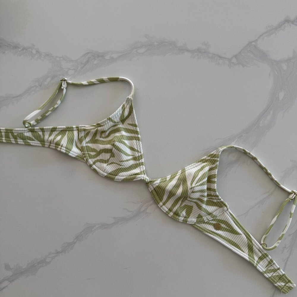 billabong bikini top